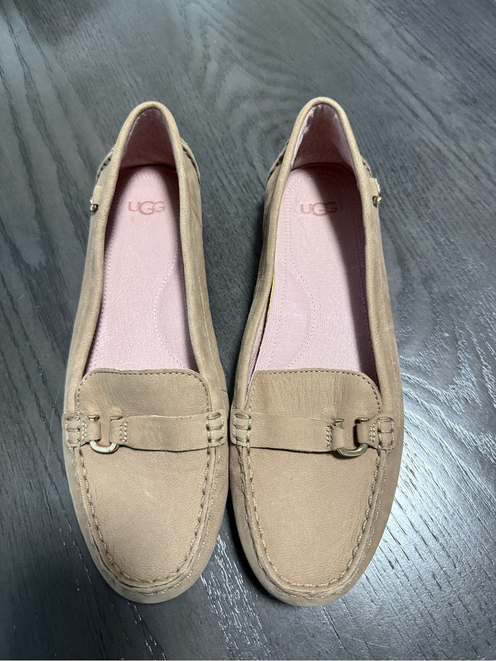 UGG Womens Leather Driving Loafers Tan Slip On Shoes US 8.5 EU39.5 - Picture 2 of 8